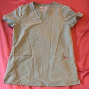 Figs scrub top